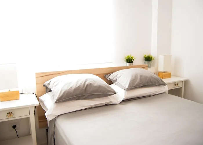 Home2book Modern Center With Terrace *