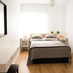 Home2book Modern Center With Terrace Апартаменты